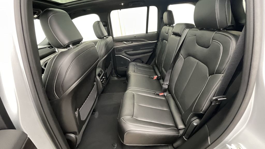 Thumbnail: 2025 Jeep Grand Cherokee - 13