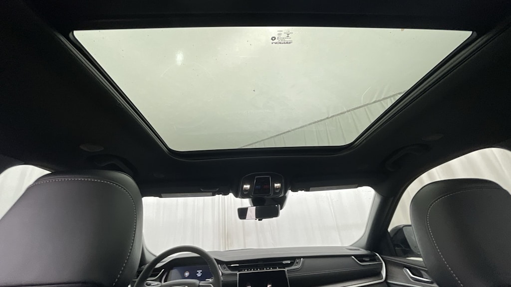 Thumbnail: 2025 Jeep Grand Cherokee - 23