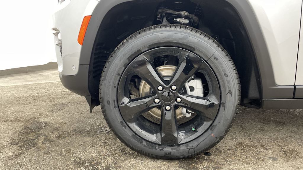 Thumbnail: 2025 Jeep Grand Cherokee - 8