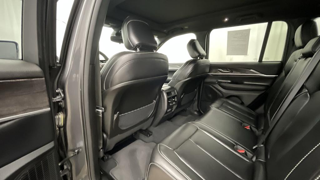 Thumbnail: 2024 Jeep Grand Cherokee - 23