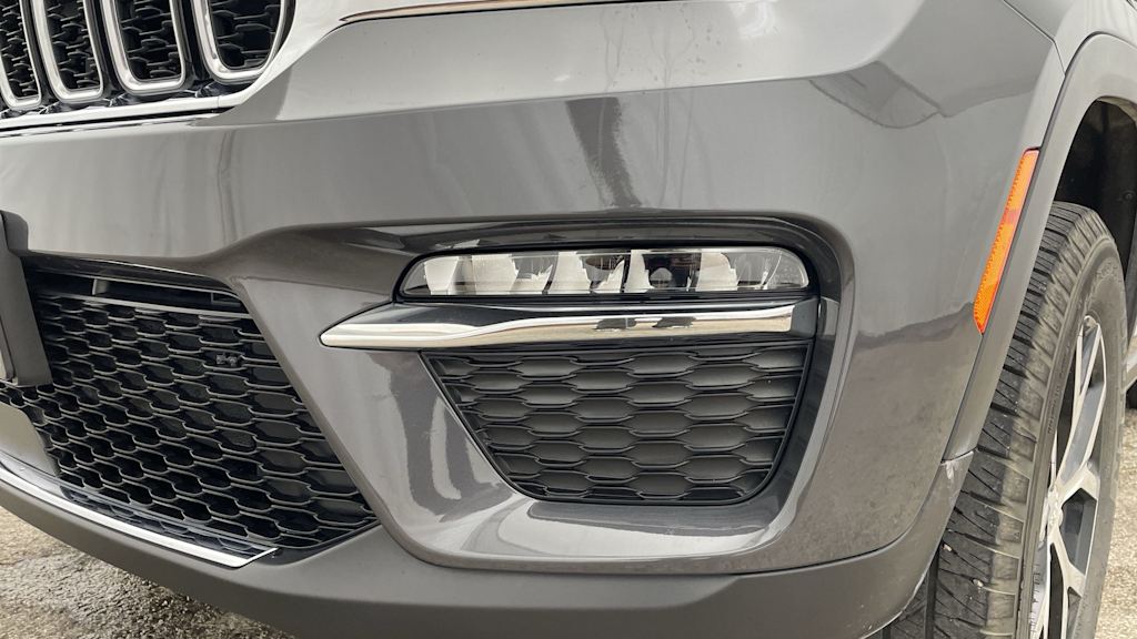 Thumbnail: 2024 Jeep Grand Cherokee - 39