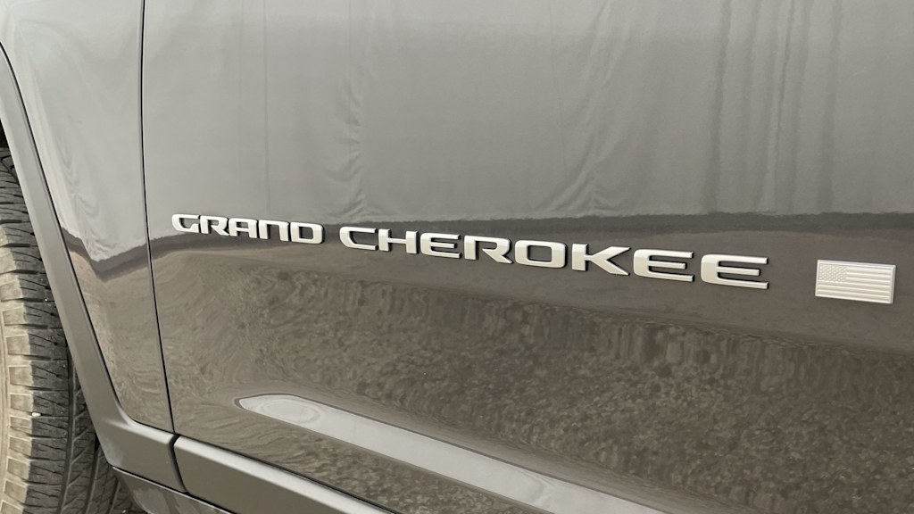 Thumbnail: 2024 Jeep Grand Cherokee - 41