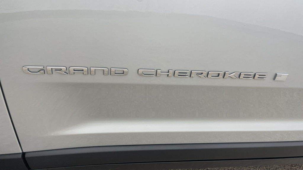 Thumbnail: 2024 Jeep Grand Cherokee - 43
