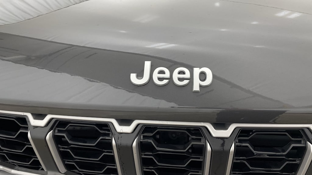 Thumbnail: 2026 Jeep Grand Cherokee - 42