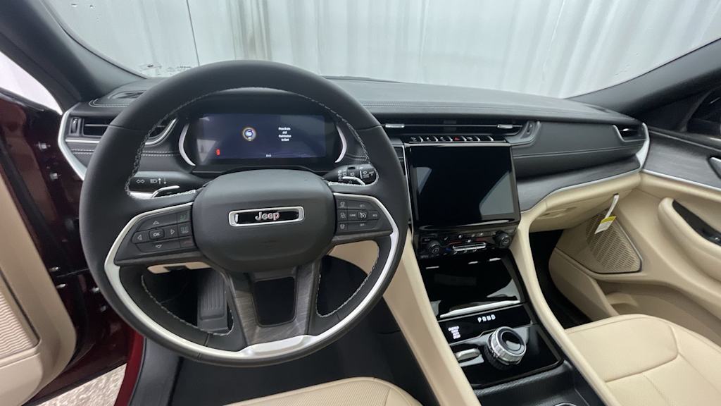 Thumbnail: 2025 Jeep Grand Cherokee L - 2