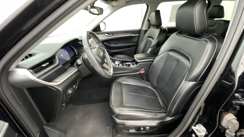 Thumbnail: 2022 Jeep Grand Cherokee L - 11