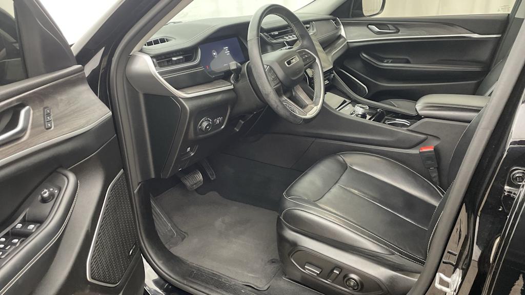 Thumbnail: 2022 Jeep Grand Cherokee L - 10