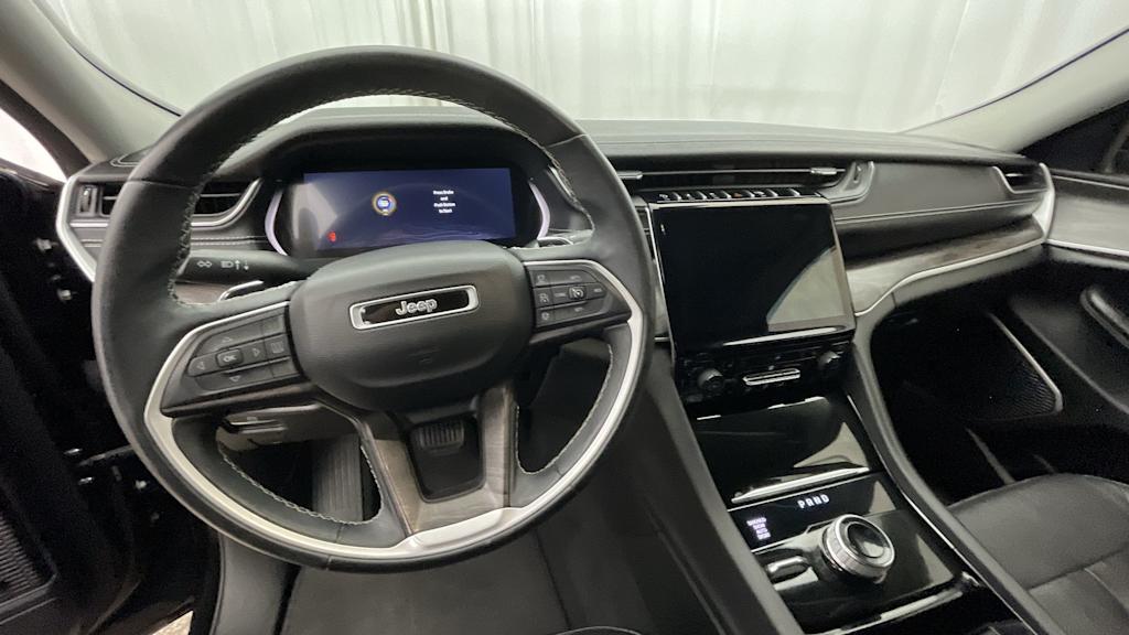 Thumbnail: 2022 Jeep Grand Cherokee L - 2