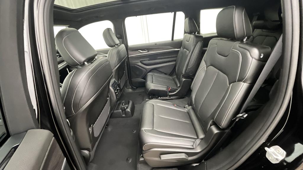 Thumbnail: 2025 Jeep Grand Cherokee L - 12