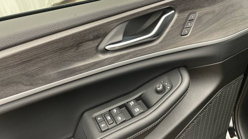 Thumbnail: 2025 Jeep Grand Cherokee L - 20