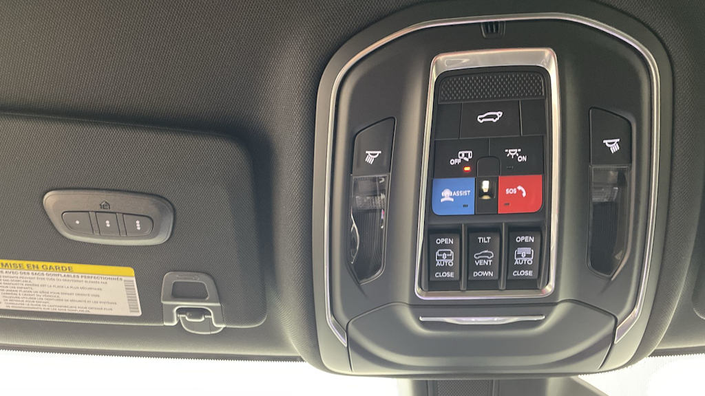 Thumbnail: 2025 Jeep Grand Cherokee L - 34