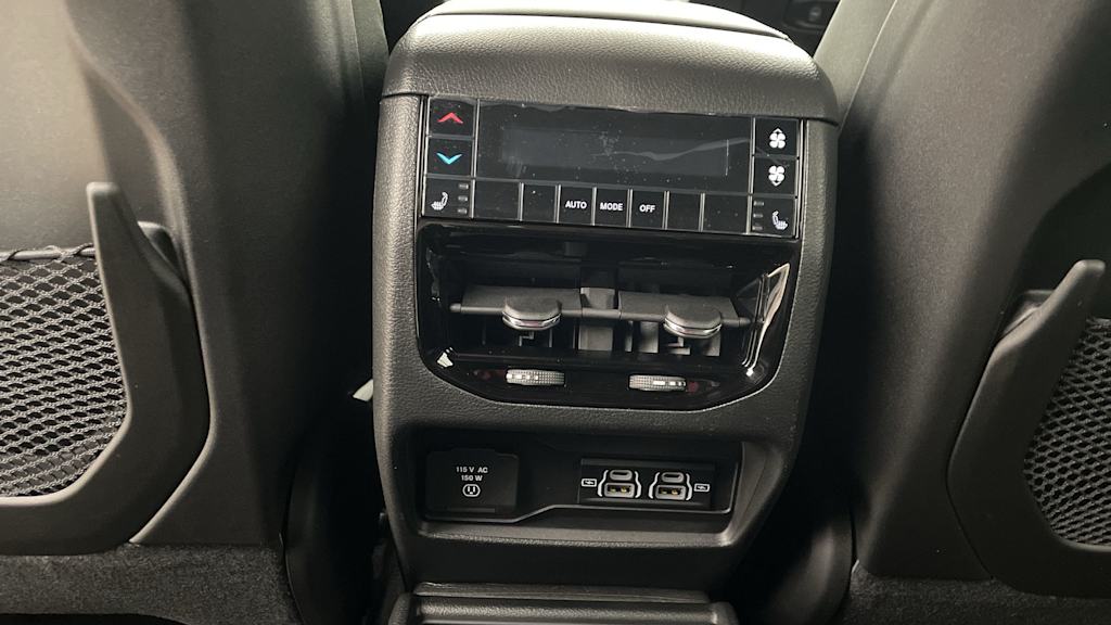 Thumbnail: 2025 Jeep Grand Cherokee L - 36