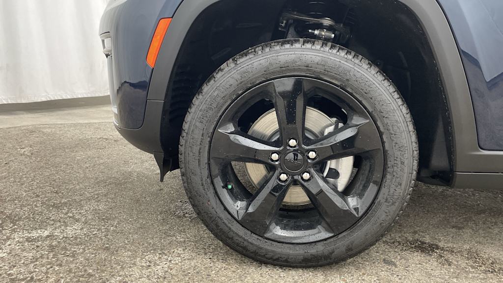Thumbnail: 2026 Jeep Grand Cherokee L - 7