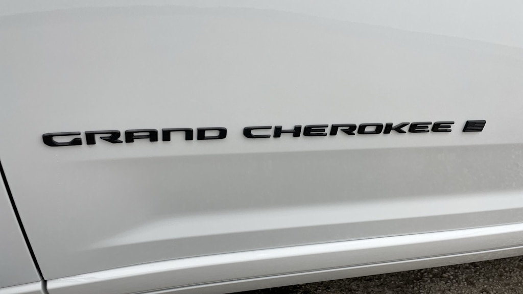 Thumbnail: 2026 Jeep Grand Cherokee L - 45