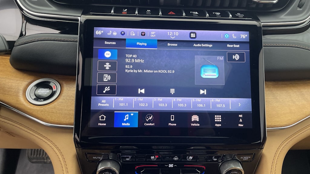 Thumbnail: 2024 Jeep Grand Cherokee L - 30