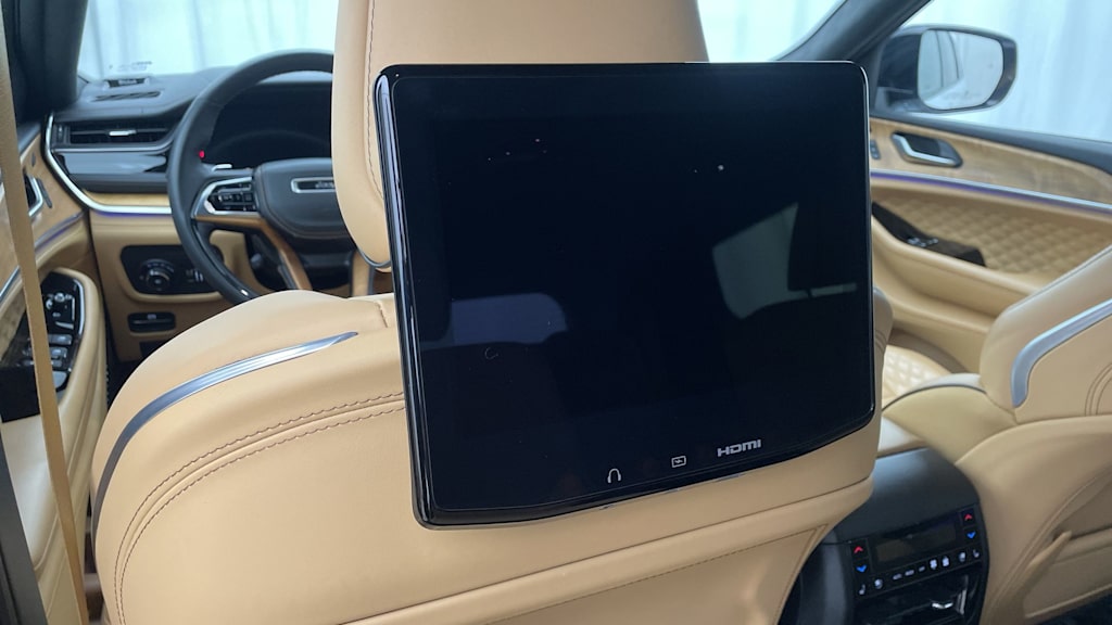 Thumbnail: 2024 Jeep Grand Cherokee L - 36