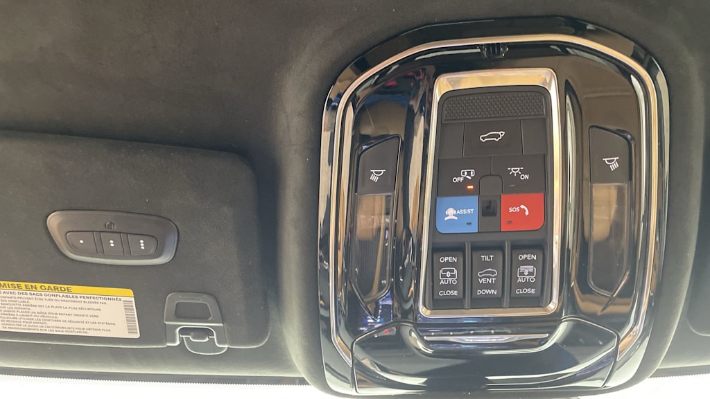 Thumbnail: 2024 Jeep Grand Cherokee L - 32