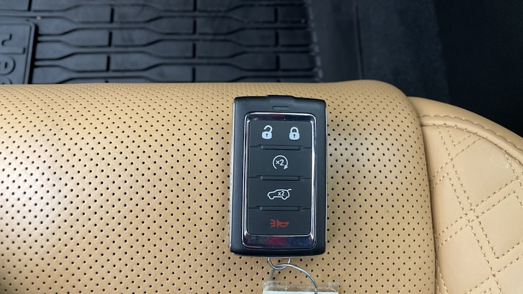 Thumbnail: 2024 Jeep Grand Cherokee L - 16