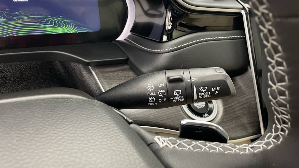 Thumbnail: 2022 Jeep Grand Cherokee - 28