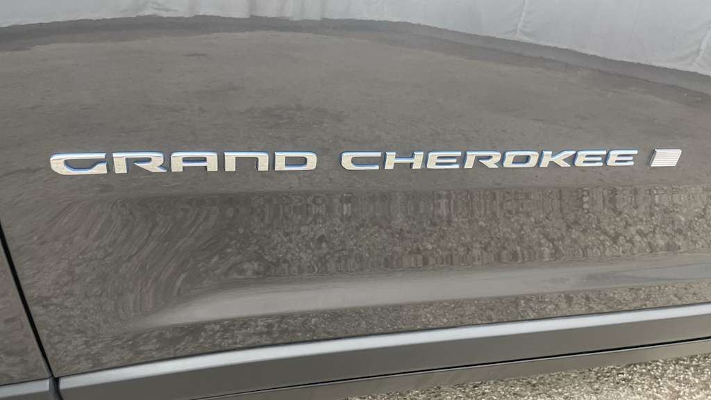 Thumbnail: 2023 Jeep Grand Cherokee - 44