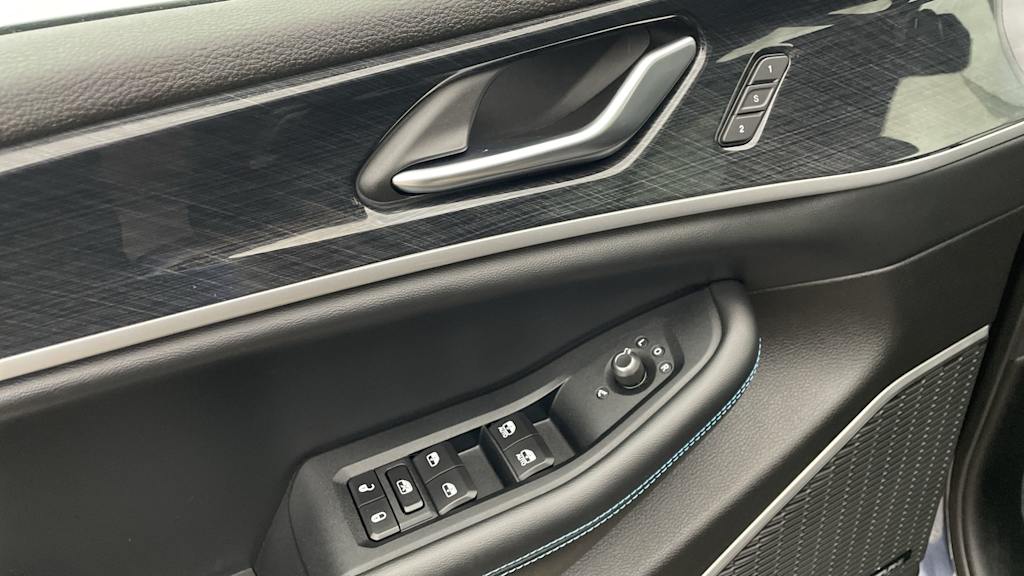 Thumbnail: 2023 Jeep Grand Cherokee - 21