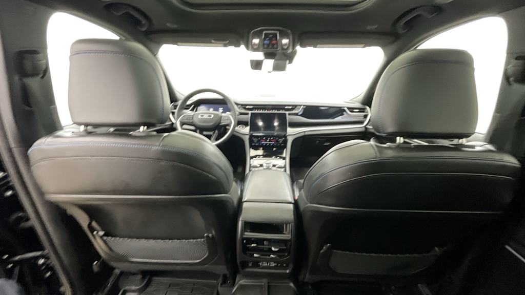 Thumbnail: 2023 Jeep Grand Cherokee - 9