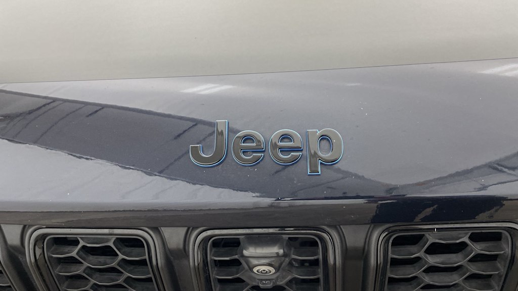 Thumbnail: 2023 Jeep Grand Cherokee - 43