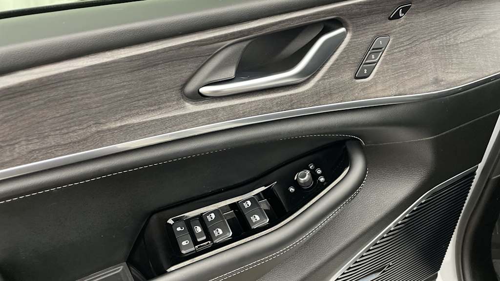 Thumbnail: 2023 Jeep Grand Cherokee - 21