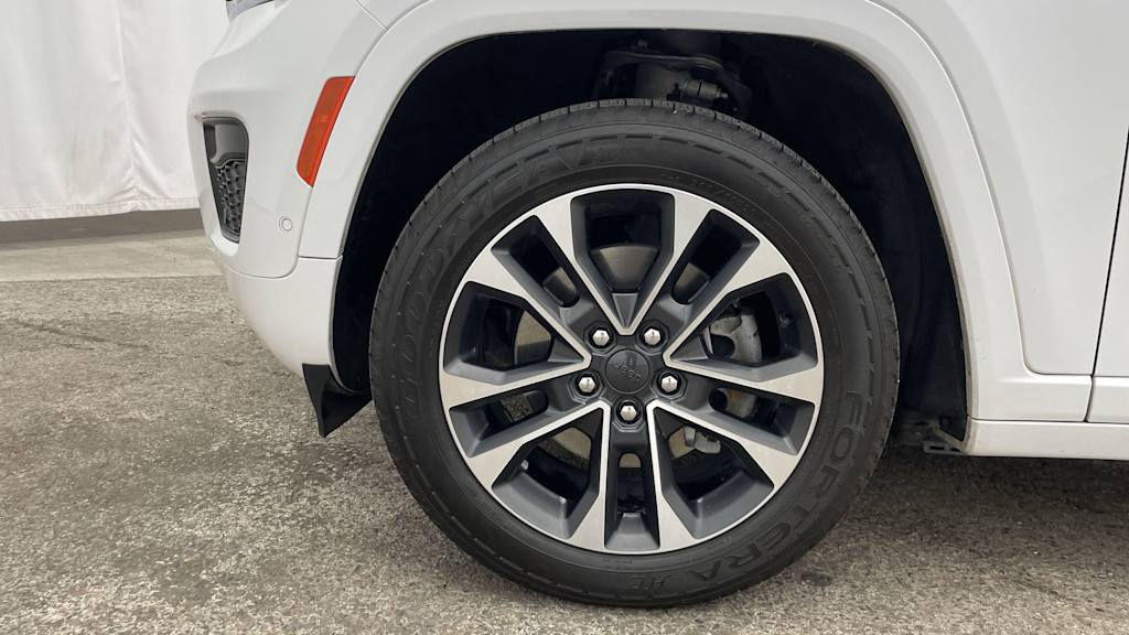 Thumbnail: 2023 Jeep Grand Cherokee - 7