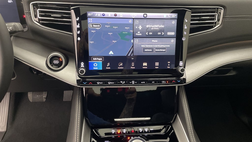 Thumbnail: 2025 Jeep Wagoneer - 28