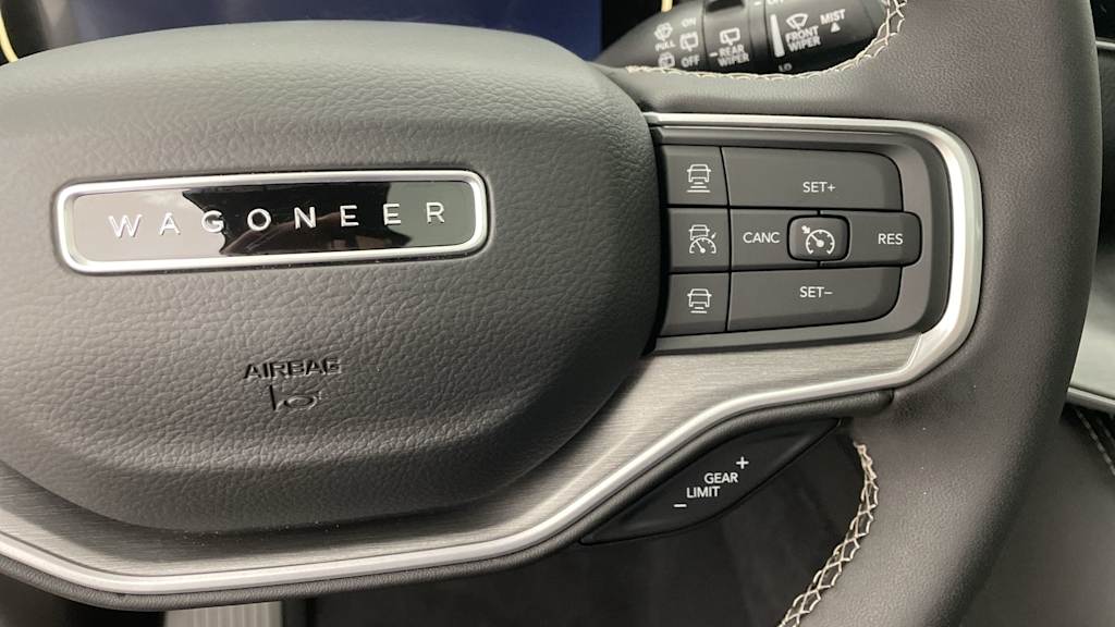 Thumbnail: 2025 Jeep Wagoneer - 26