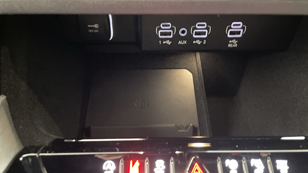 Thumbnail: 2025 Jeep Wagoneer - 32