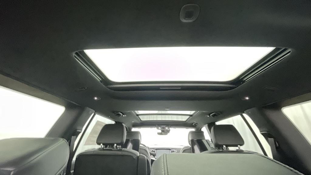 Thumbnail: 2025 Jeep Wagoneer - 25