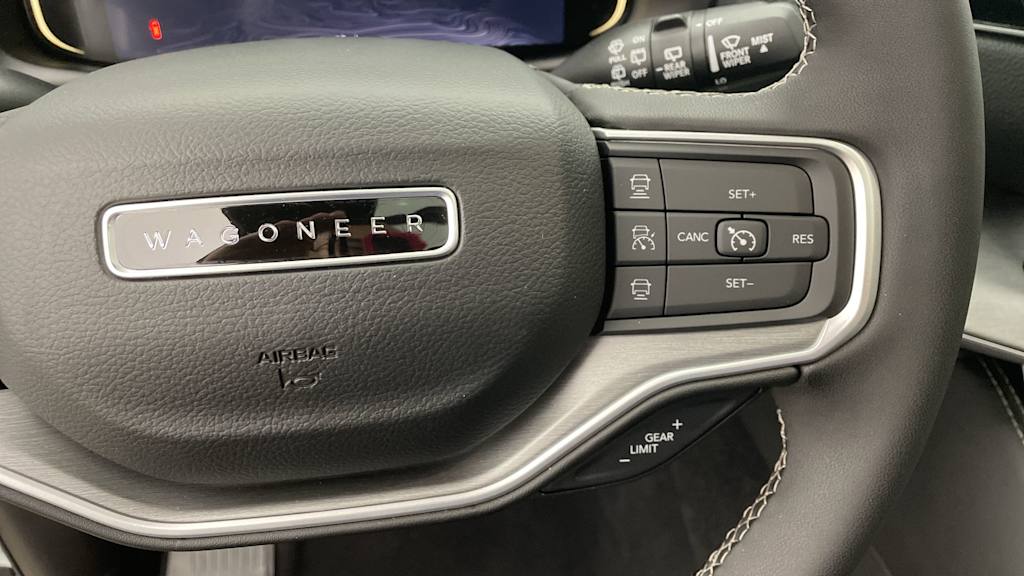 Thumbnail: 2025 Jeep Wagoneer - 28