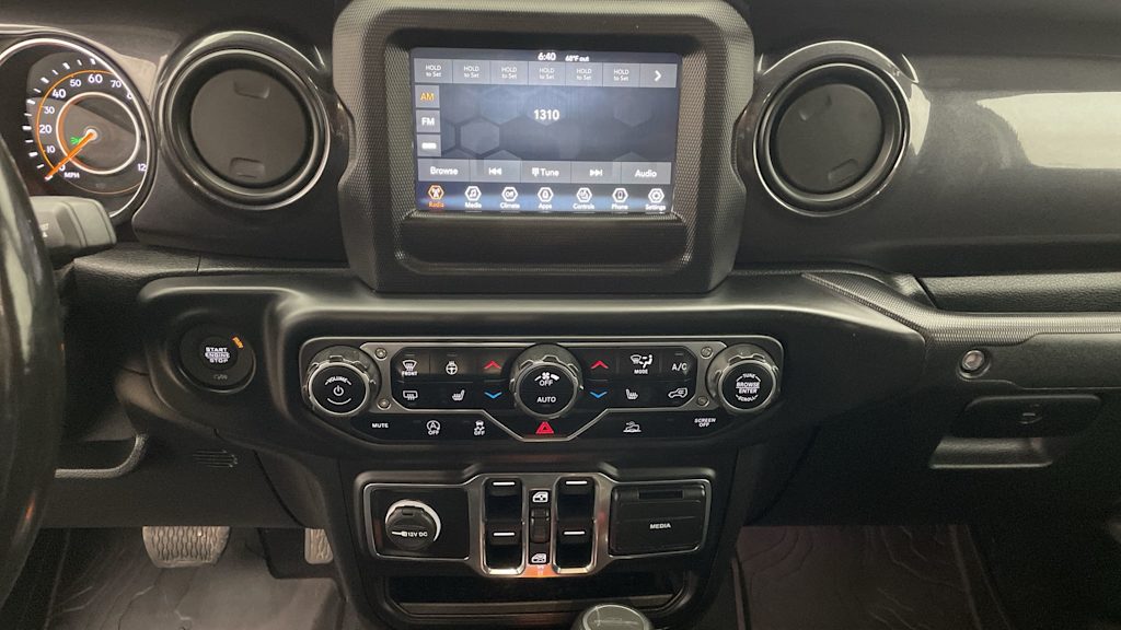 Thumbnail: 2020 Jeep Gladiator - 28