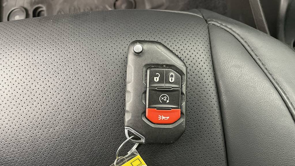 Thumbnail: 2020 Jeep Gladiator - 18