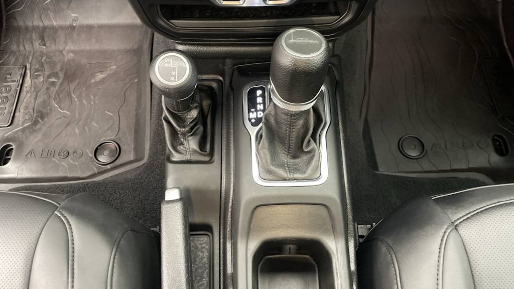 Thumbnail: 2020 Jeep Gladiator - 15