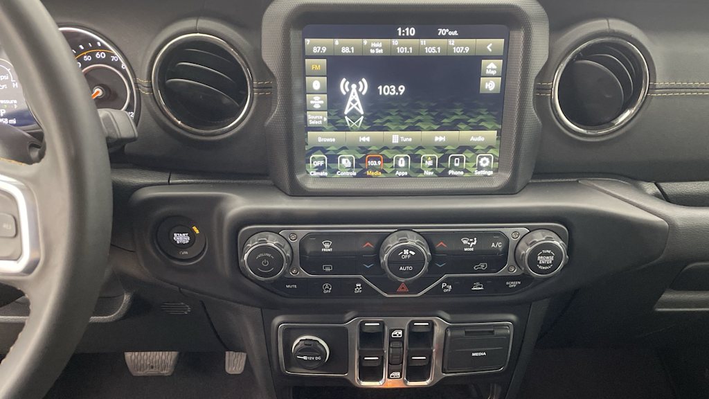 Thumbnail: 2023 Jeep Gladiator - 28