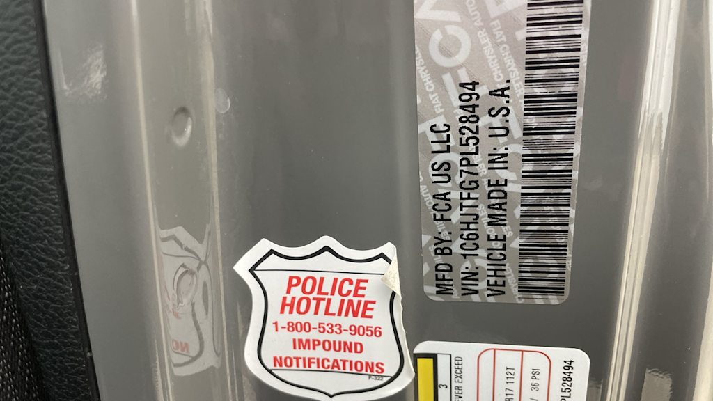 Thumbnail: 2023 Jeep Gladiator - 18