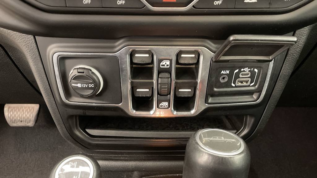 Thumbnail: 2023 Jeep Gladiator - 30