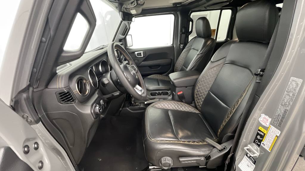 Thumbnail: 2023 Jeep Gladiator - 11