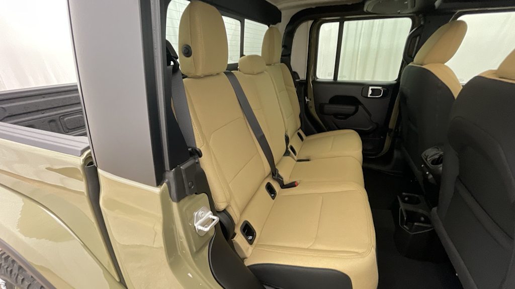 Thumbnail: 2026 Jeep Gladiator - 22