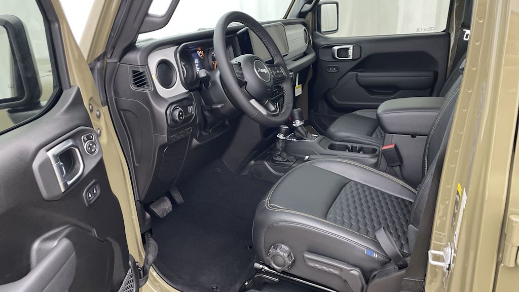 Thumbnail: 2026 Jeep Gladiator - 10