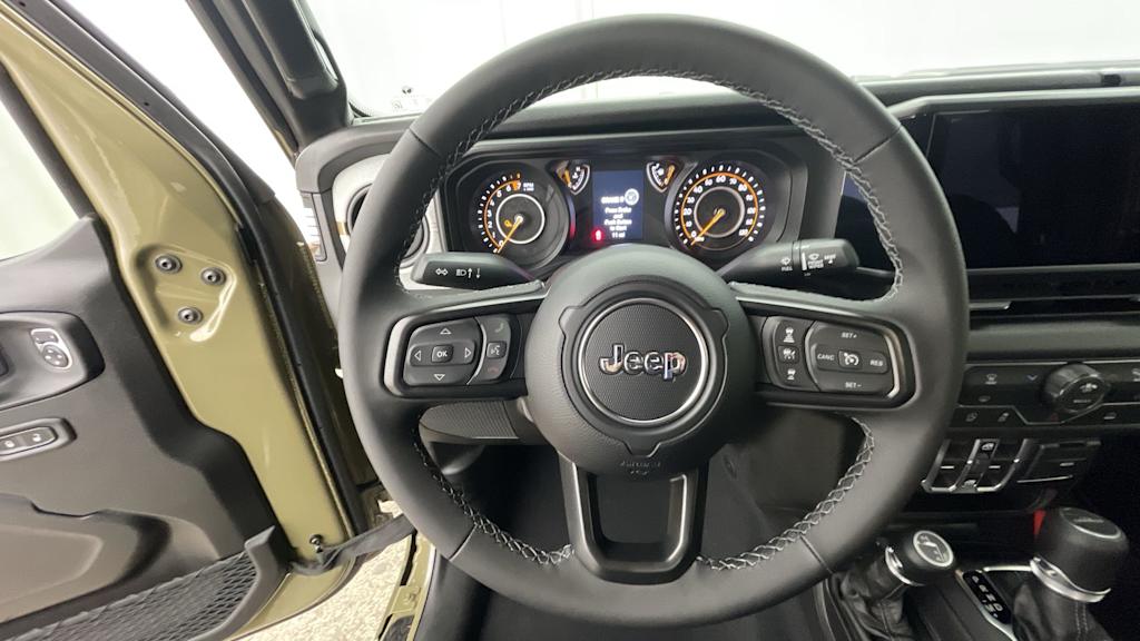 Thumbnail: 2026 Jeep Gladiator - 9