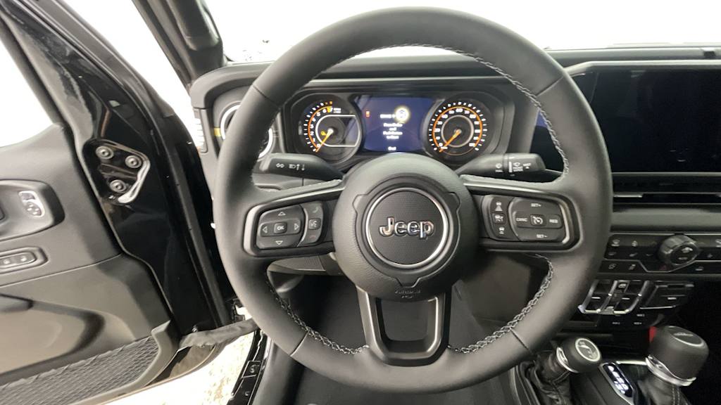 Thumbnail: 2026 Jeep Gladiator - 9
