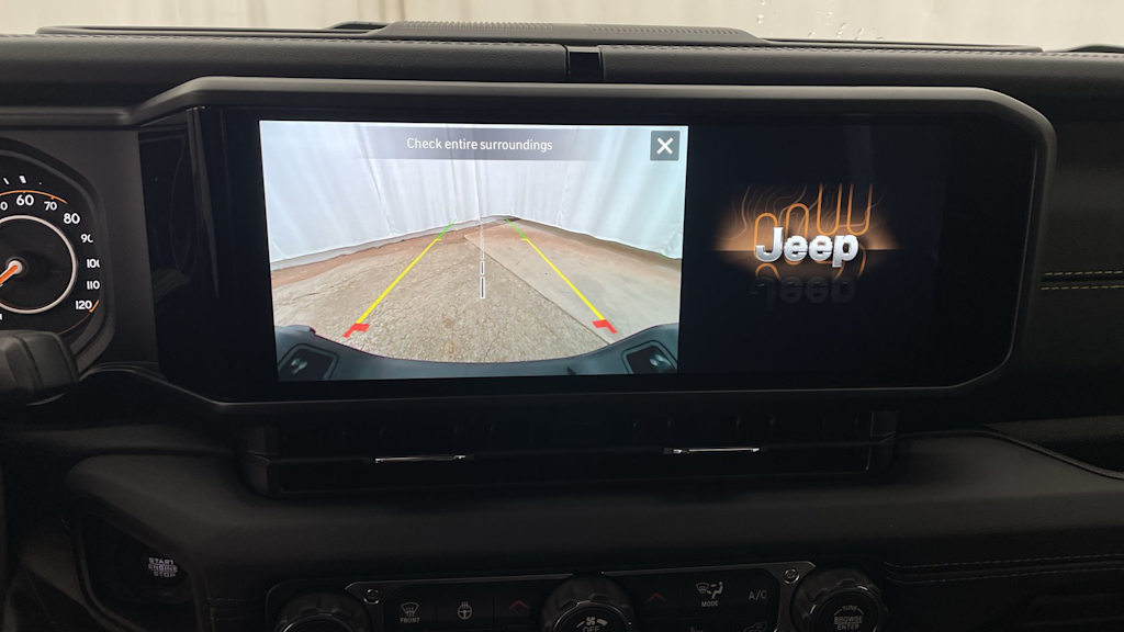 Thumbnail: 2025 Jeep Gladiator - 13