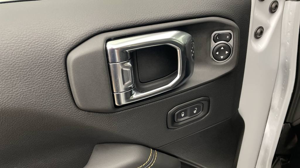 Thumbnail: 2025 Jeep Gladiator - 19