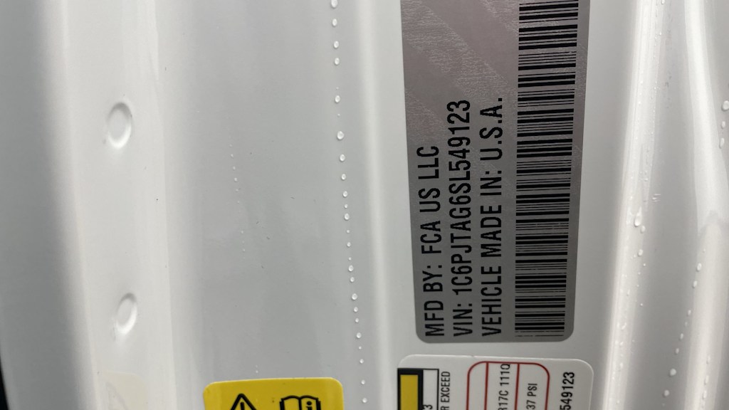 Thumbnail: 2025 Jeep Gladiator - 18