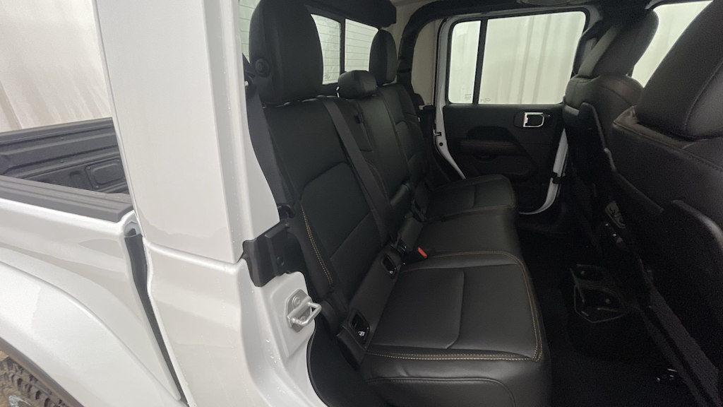 Thumbnail: 2025 Jeep Gladiator - 23