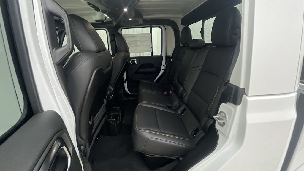 Thumbnail: 2025 Jeep Gladiator - 12